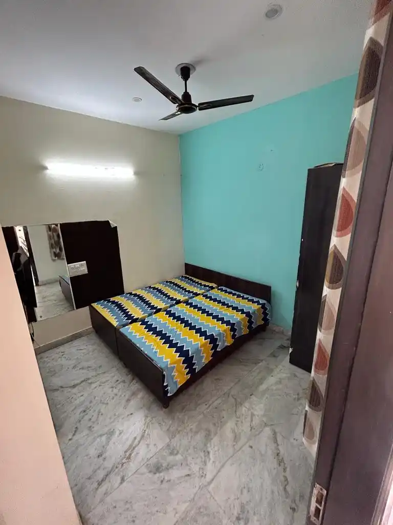 HouStay Girls PG DLF IV Photo 6