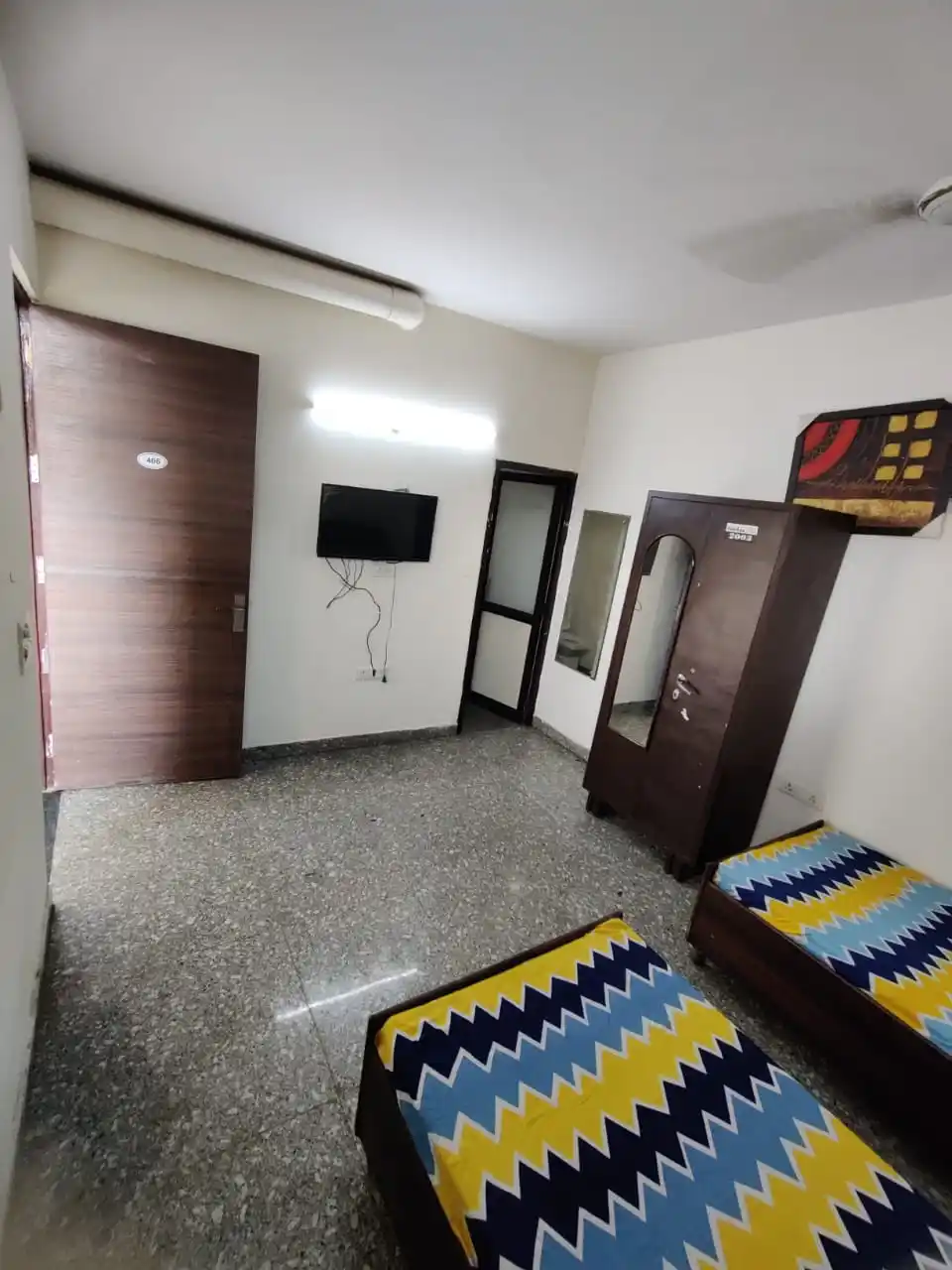 HouStay Girls PG DLF IV - Image 7