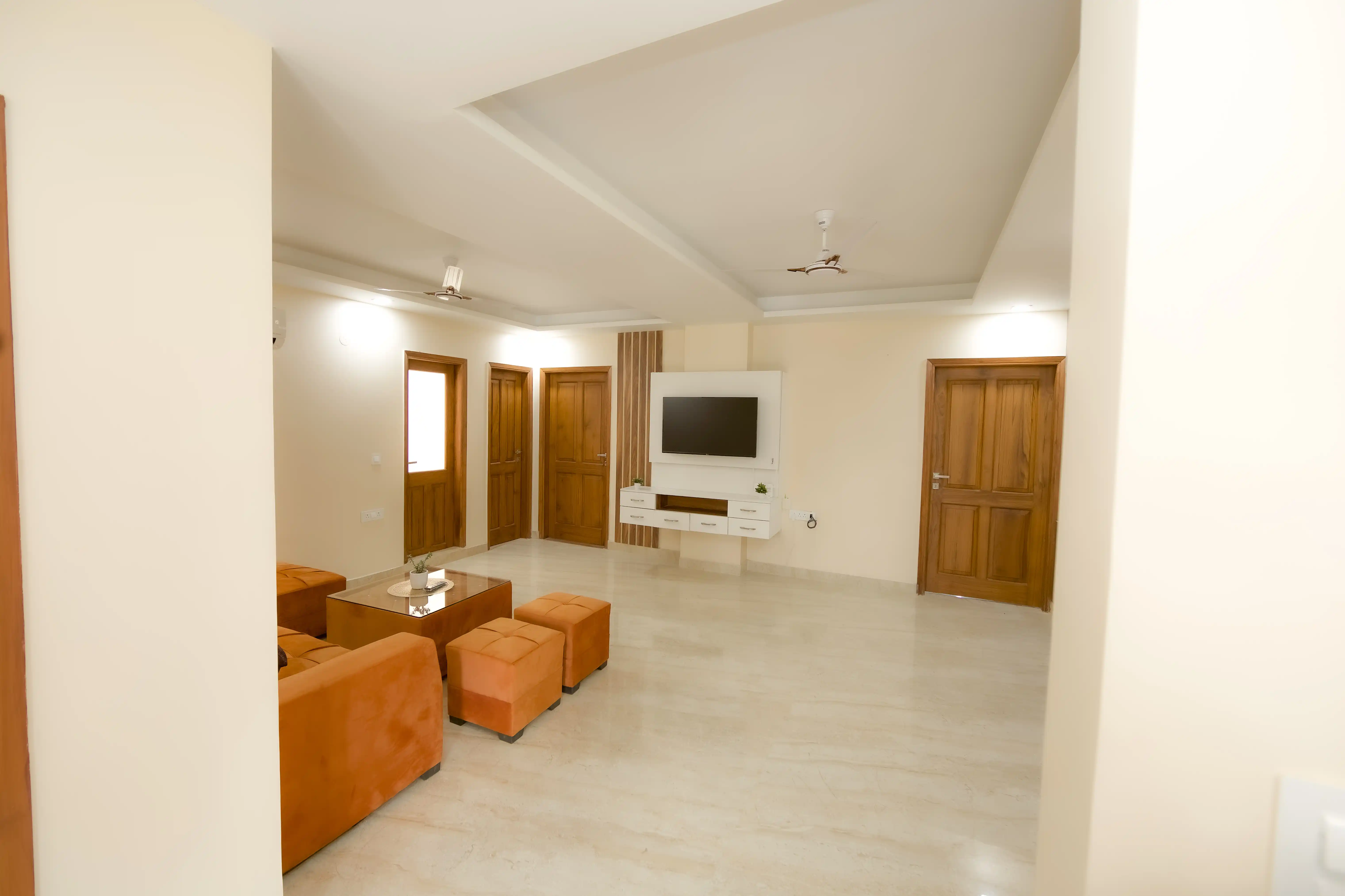 HomeCLONE Photo 1