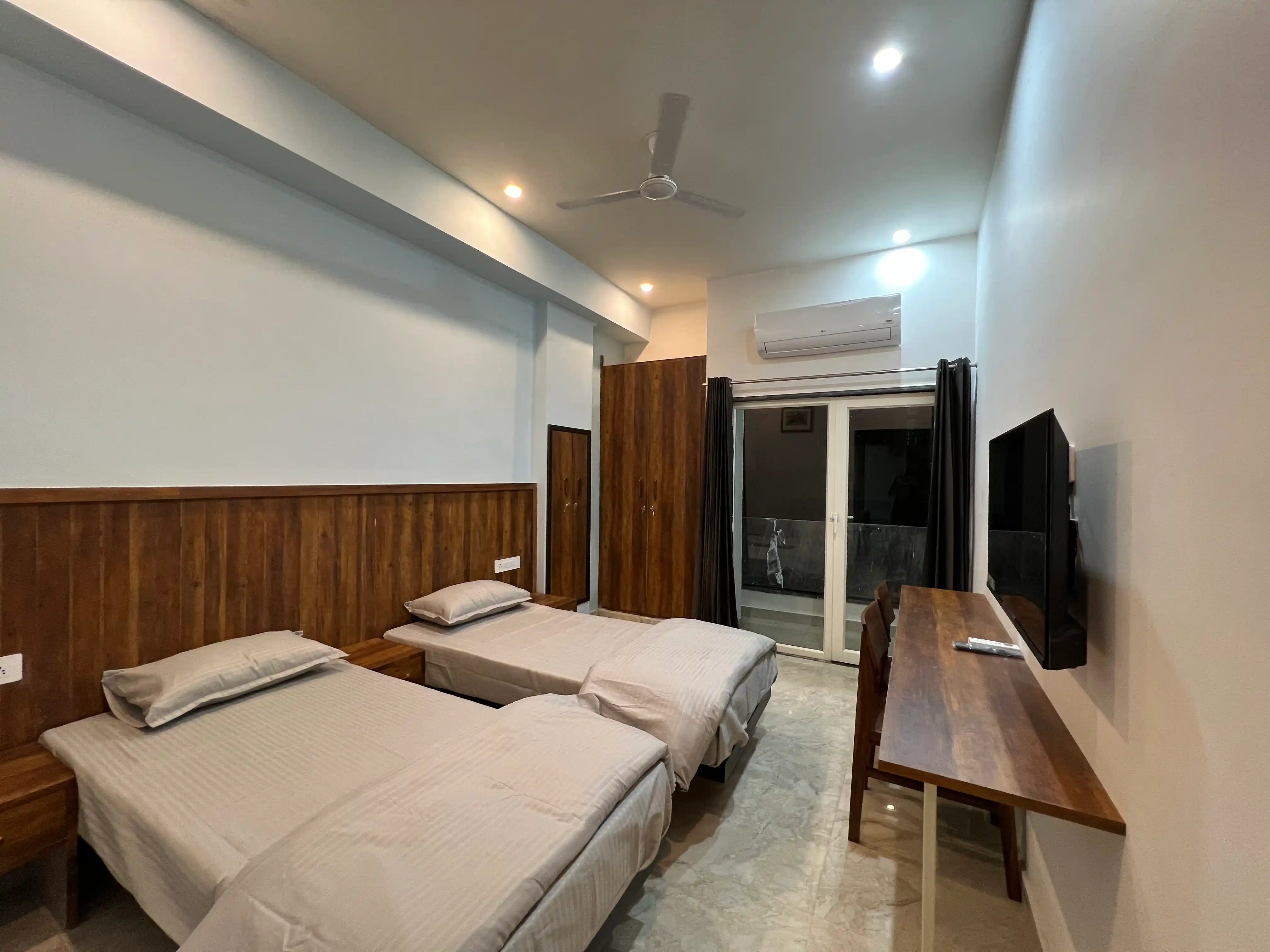 Karol's Villa - Image 30