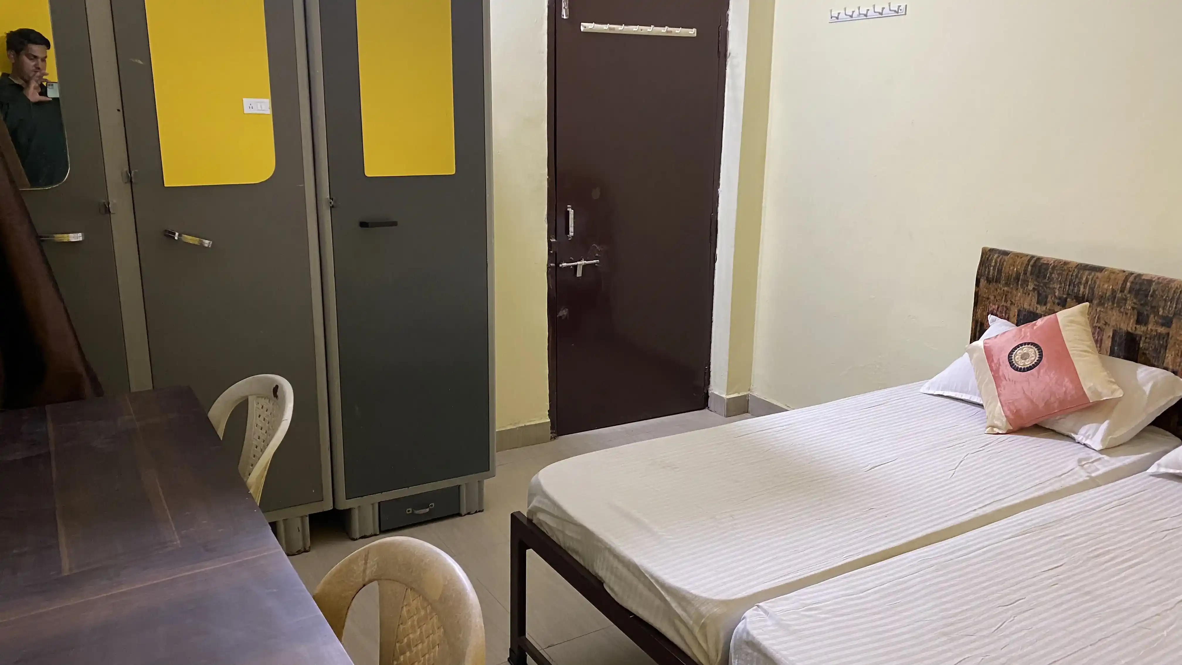 Hari Om Boys Hostel & Guest House, Indrapuri - Image 18