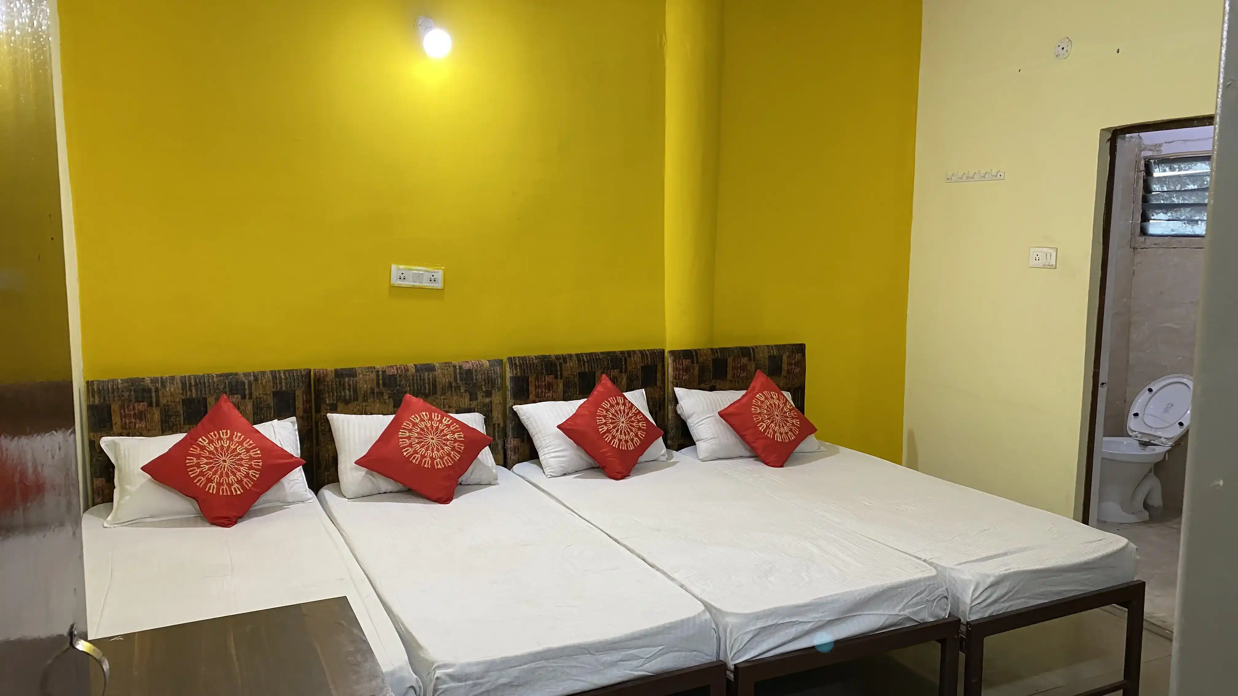 Hari Om Boys Hostel & Guest House, Indrapuri - Image 8