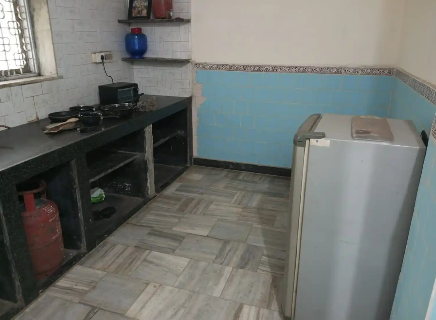 Ishwar Bhawan Malad East - Image 11