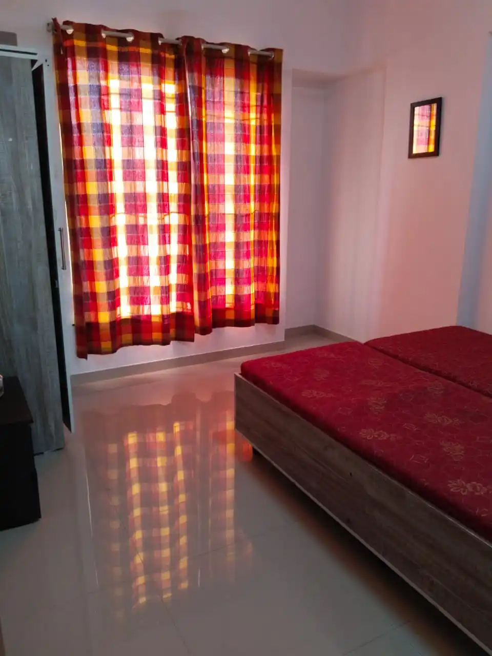 Bee Urban Karan Clarissa Photo 5 Bee Urban Karan Clarissa Photo 5