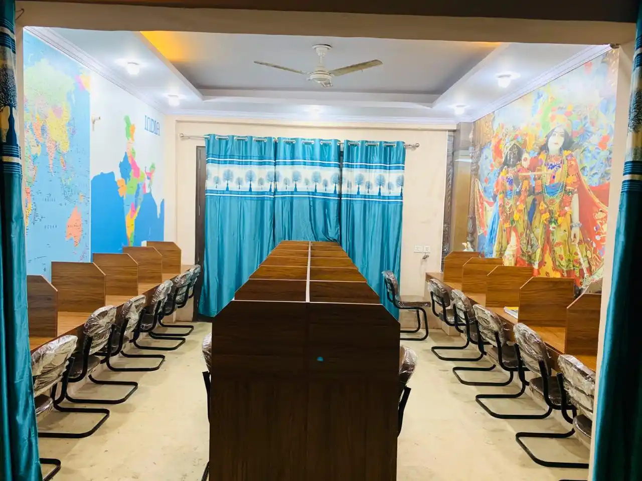 Radhe Krishna Hostel A -133 Photo 3