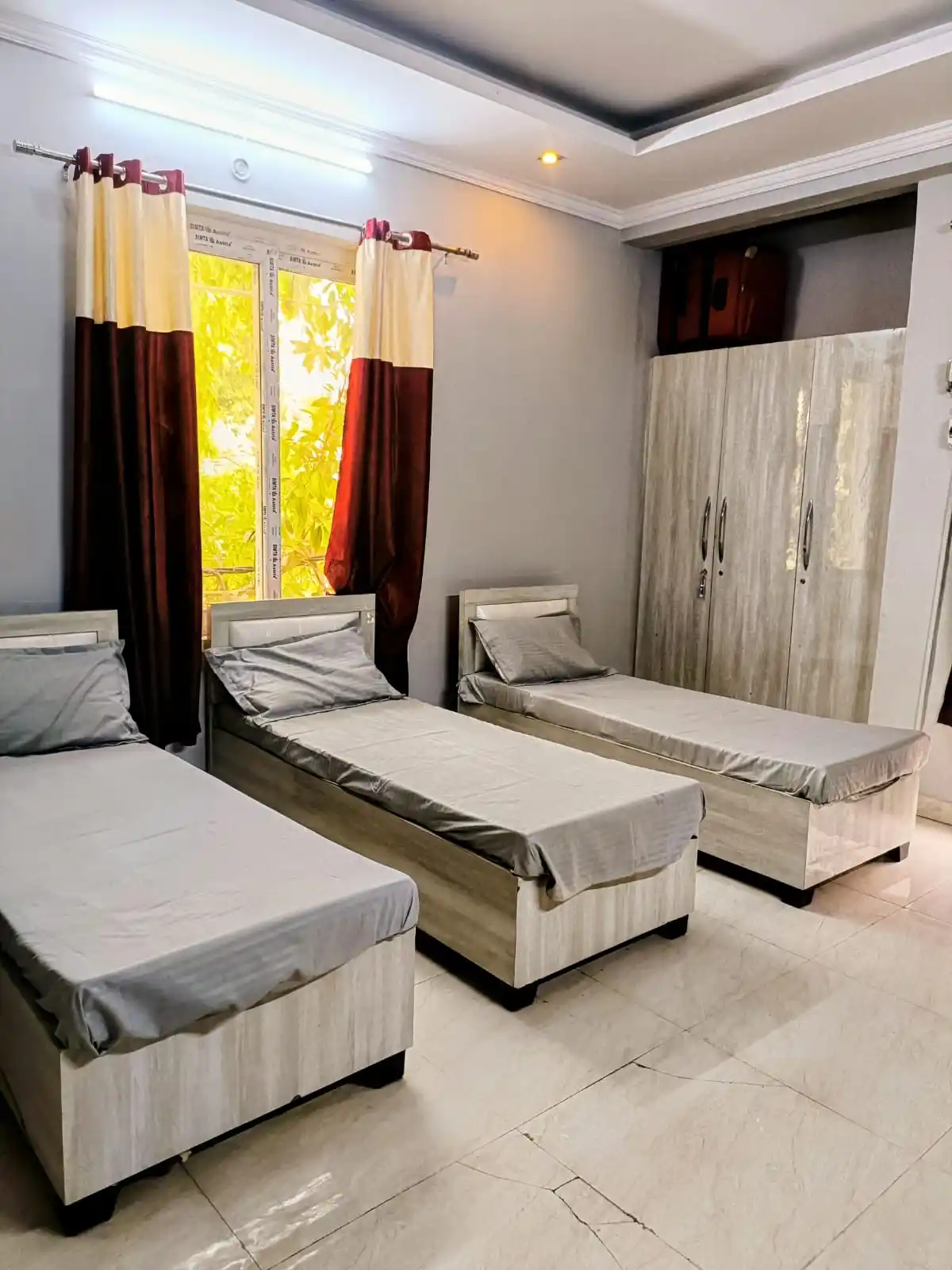 Radhe Krishna Hostel A -133 Photo 2