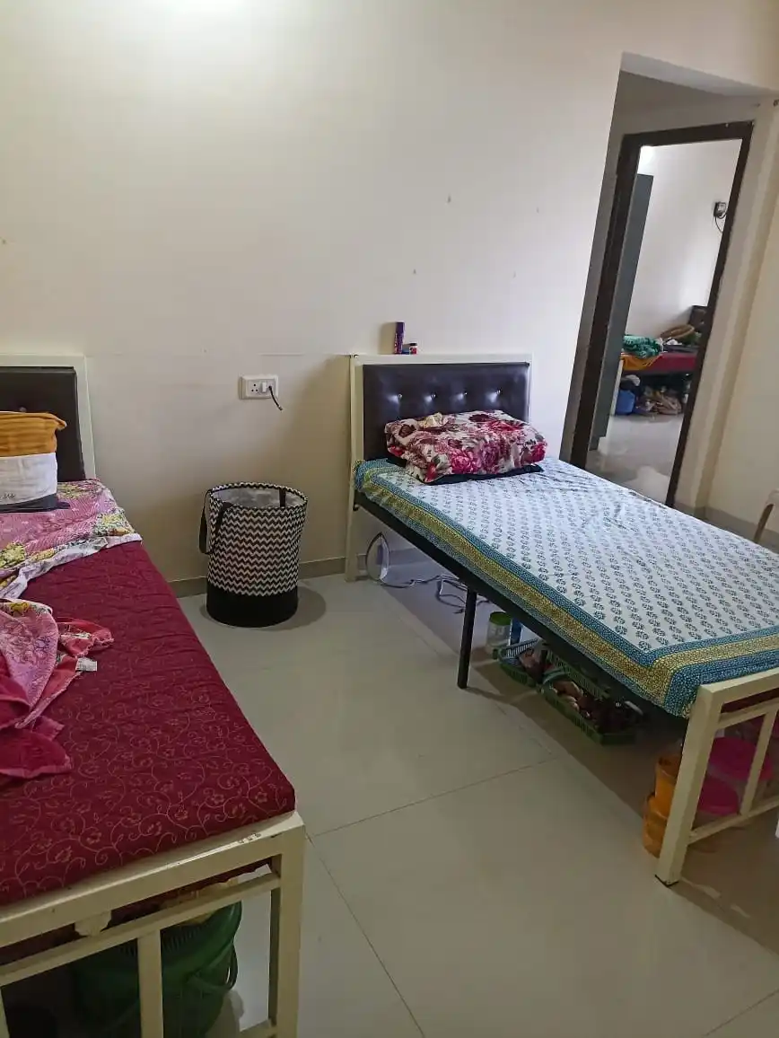 SHIVBLISS 905 Logo SHIVBLISS 905 Logo