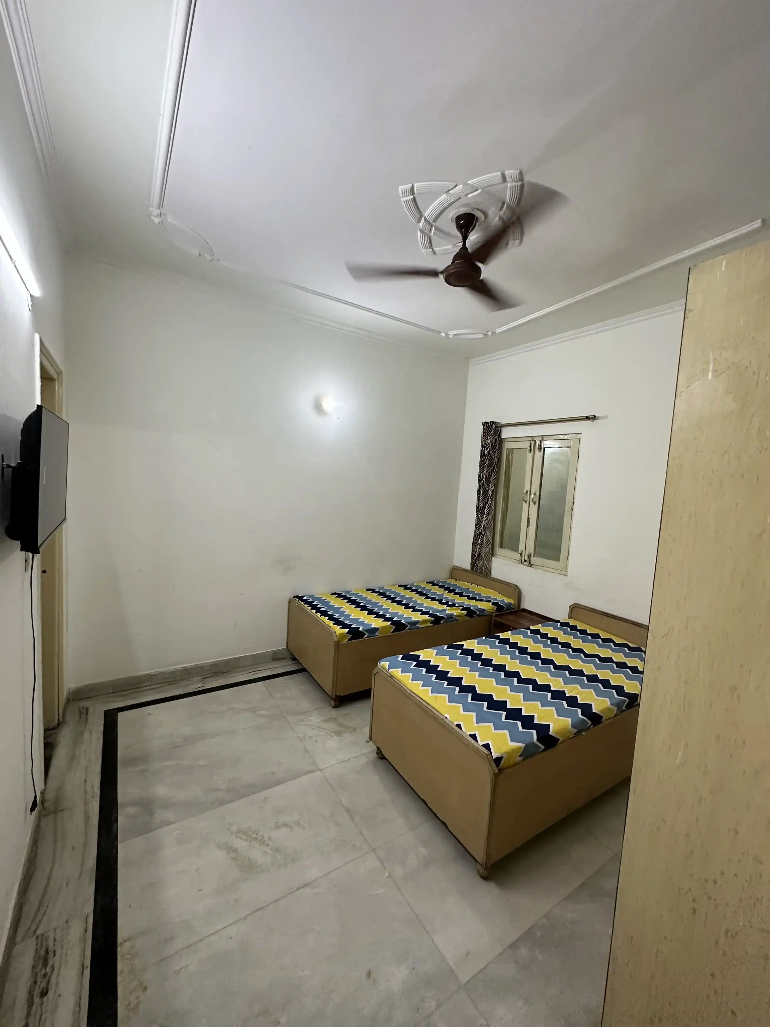 HouStay Girls PG MG Road - Image 7