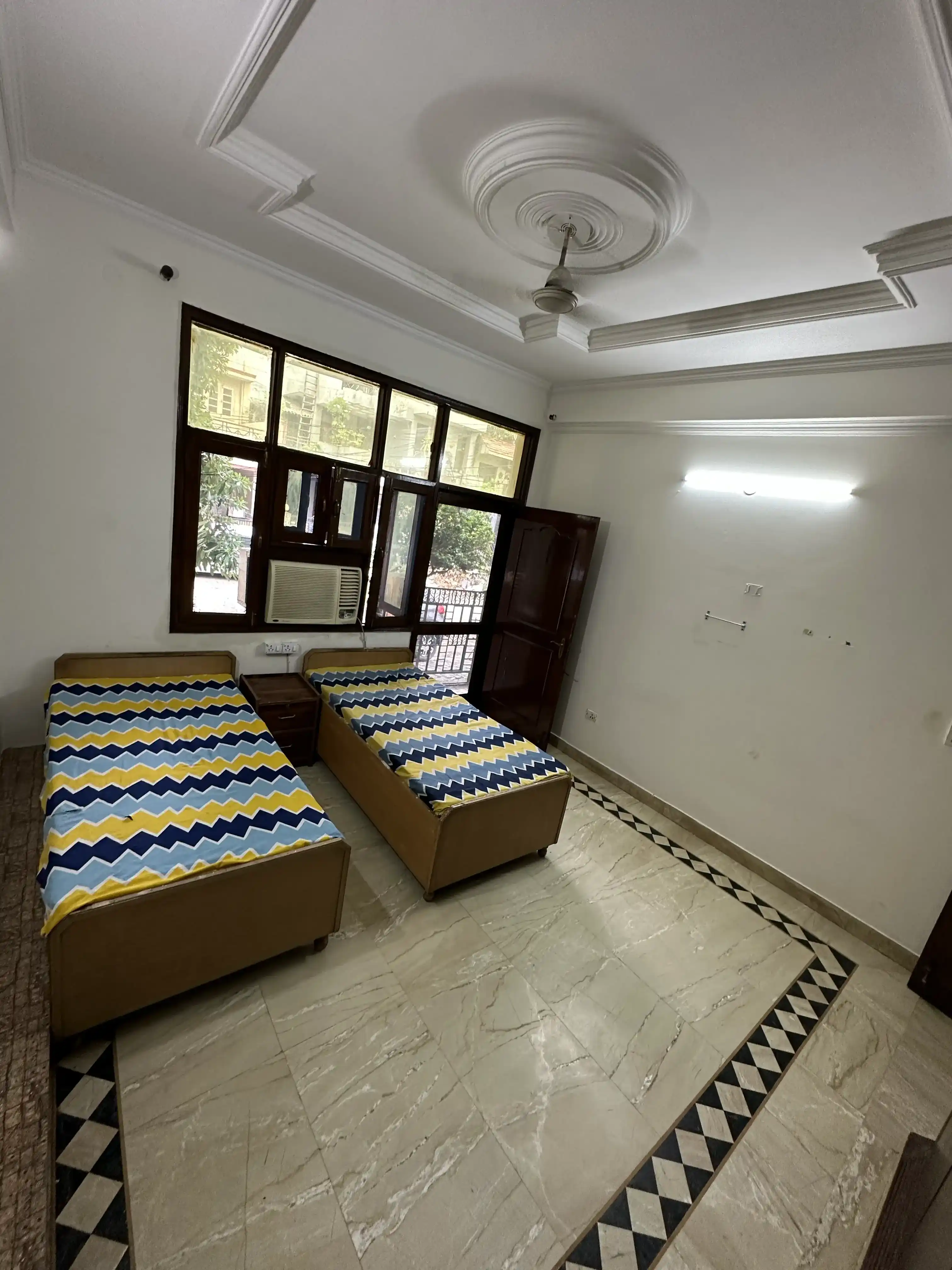 HouStay Girls PG MG Road Photo 1