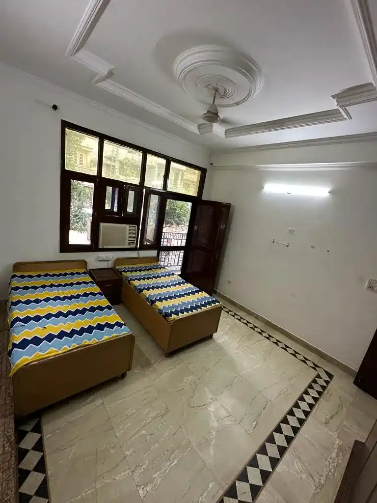 HouStay Girls PG MG Road - Image 10