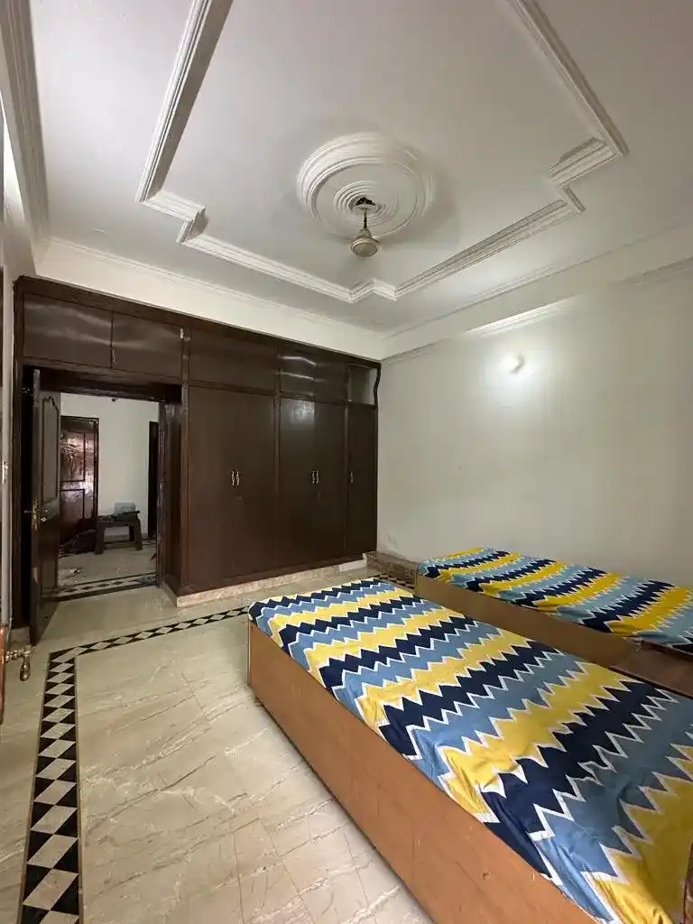 HouStay Girls PG MG Road - Image 9