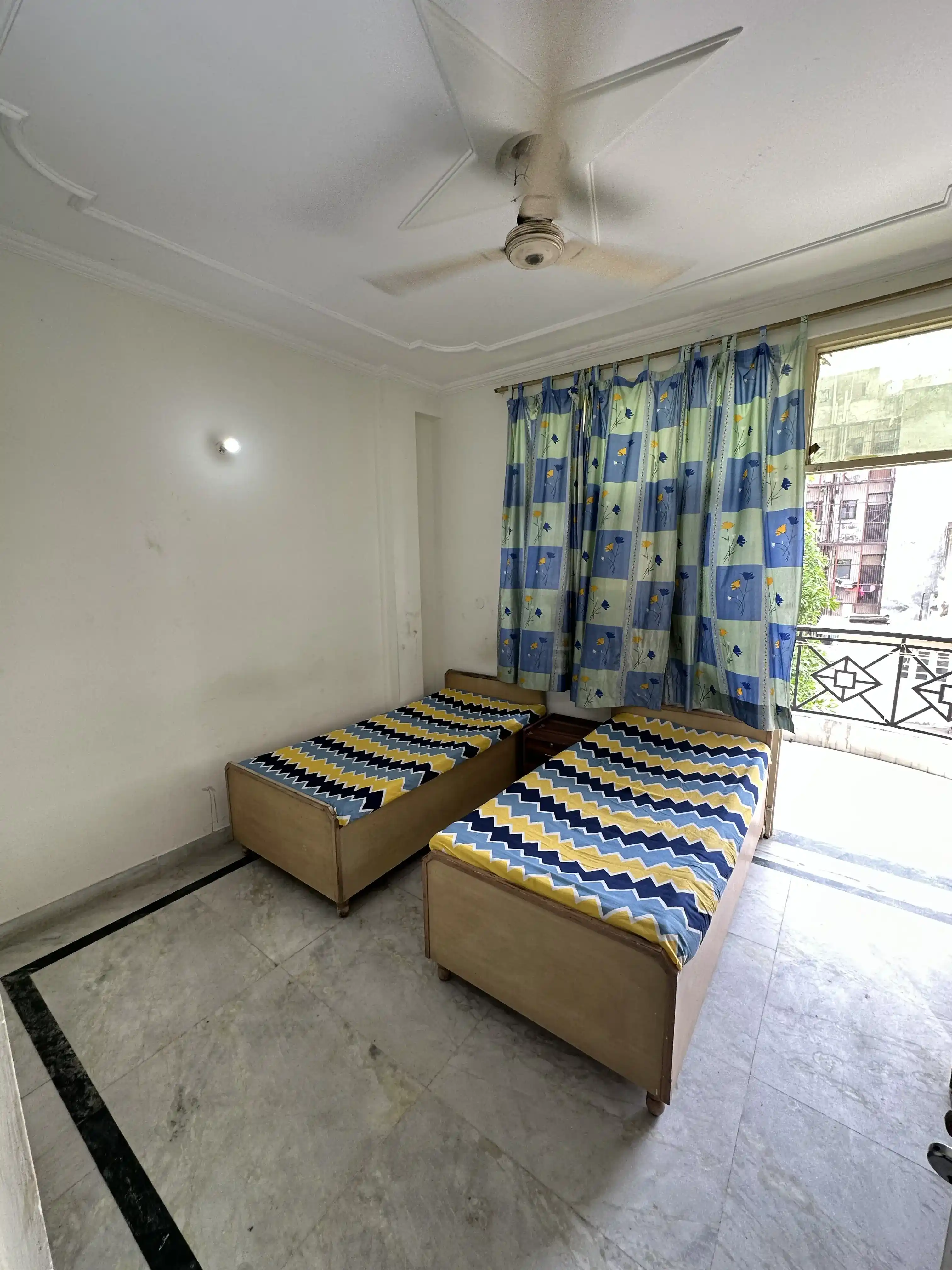 HouStay Girls PG MG Road - Image 11