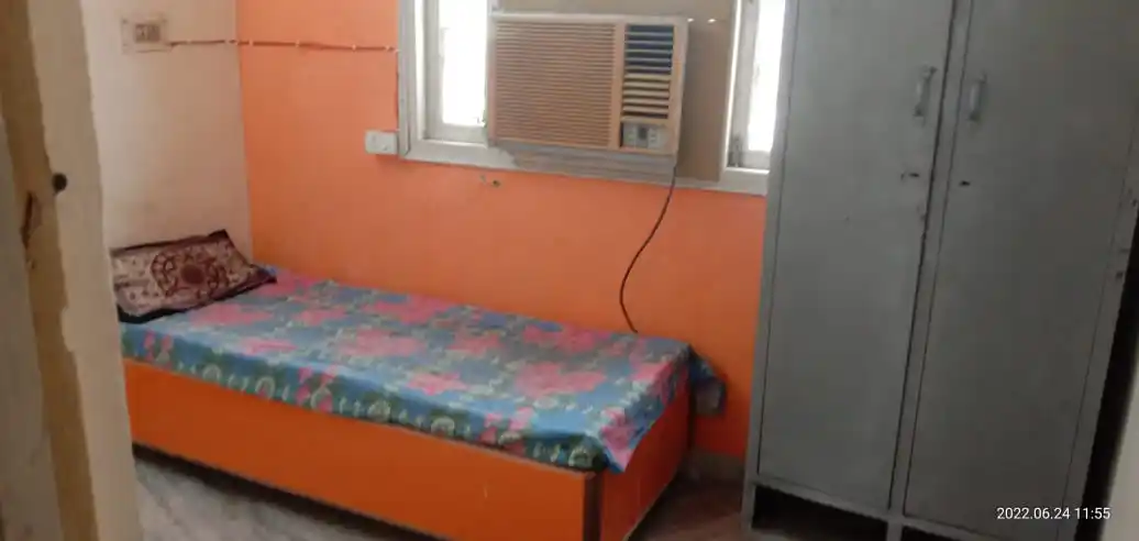 Krishna Hostel Photo 5