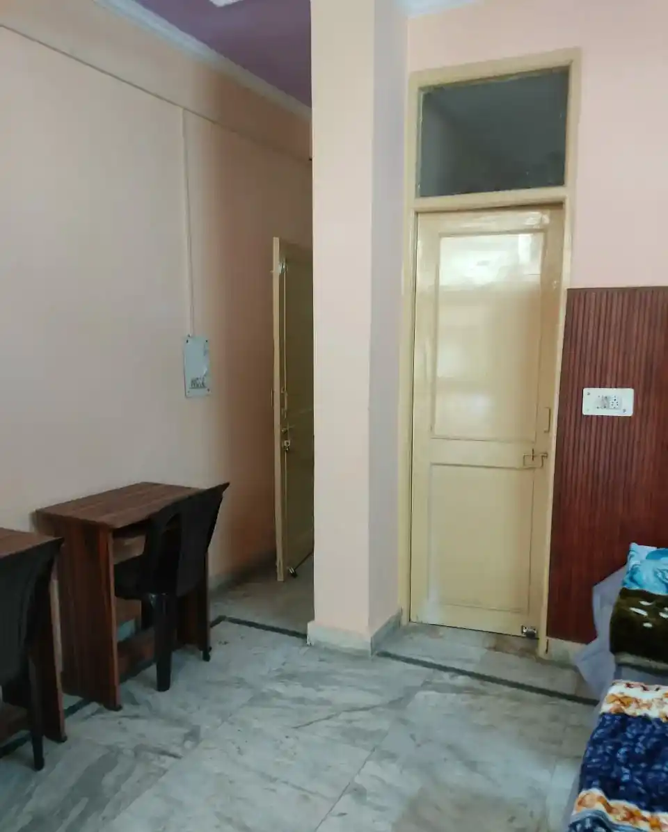 Property Without Access Photo 2