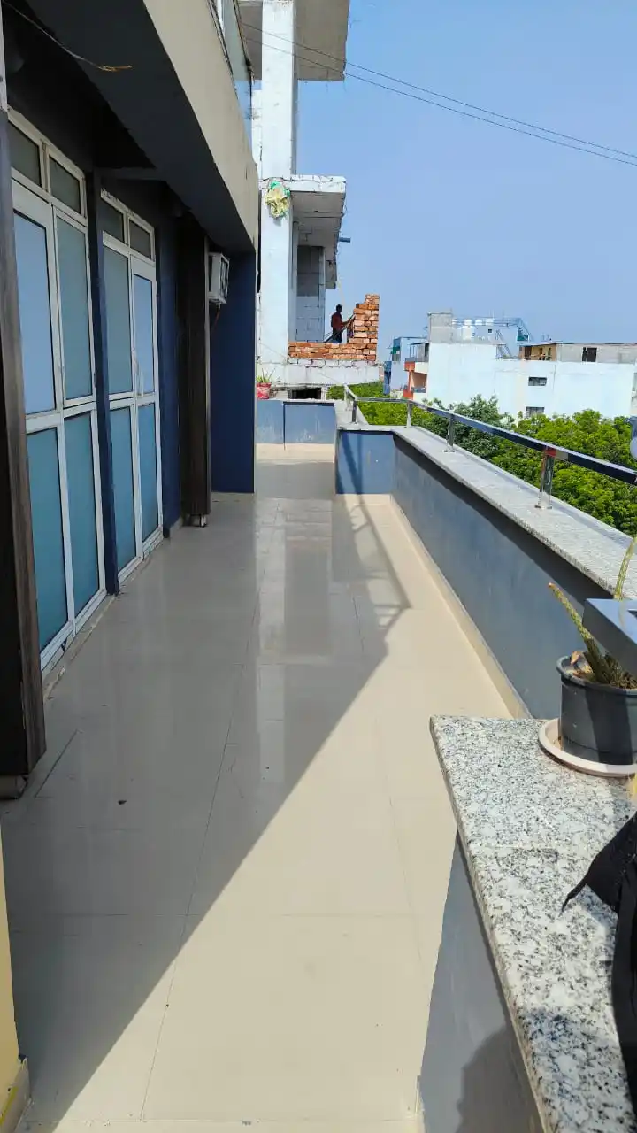 House No 10 - Image 23