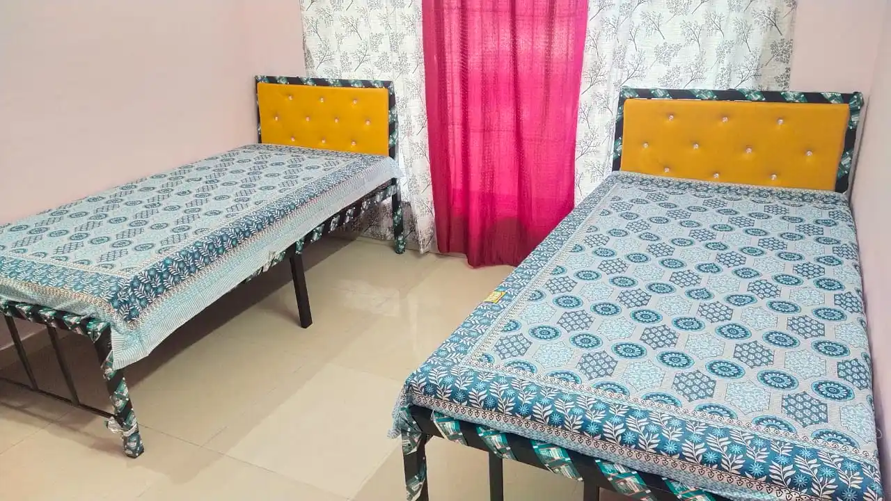 Amrapali C 402 Photo 2 Amrapali C 402 Photo 2