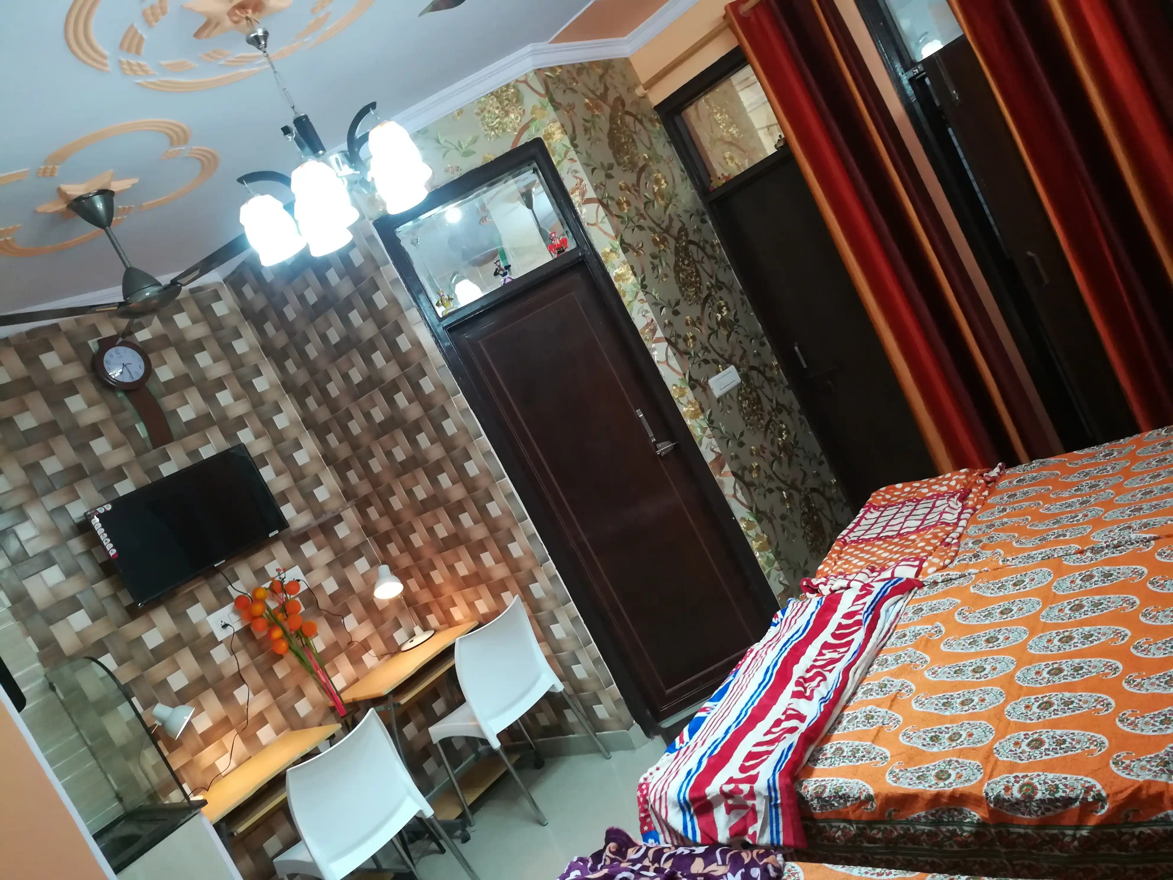 Tokas Villa (Girls PG) - Image 9