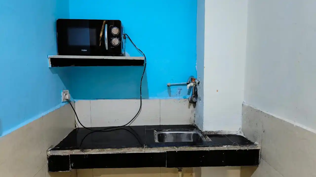 House No 1 - Image 31