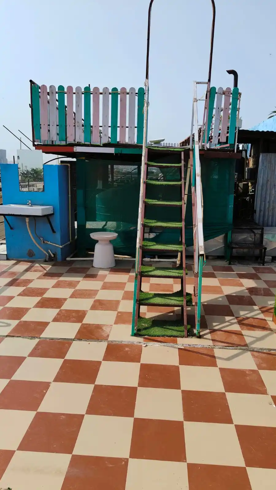 House No 1 - Image 45