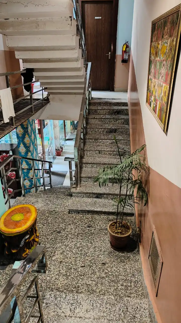 House No 1 - Image 38