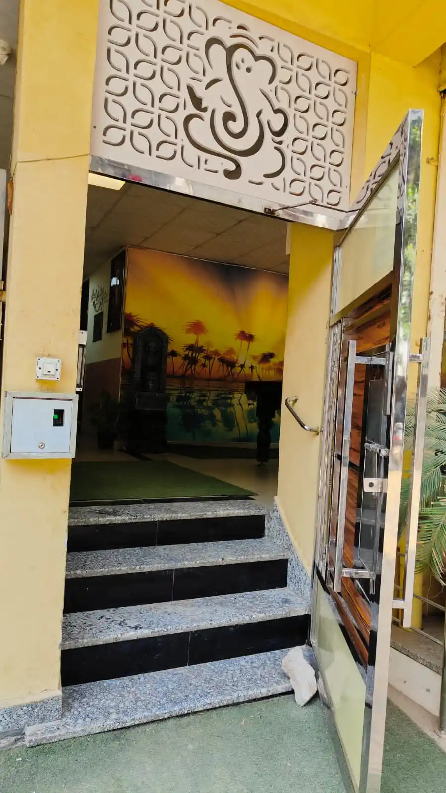 House No 1 - Image 71
