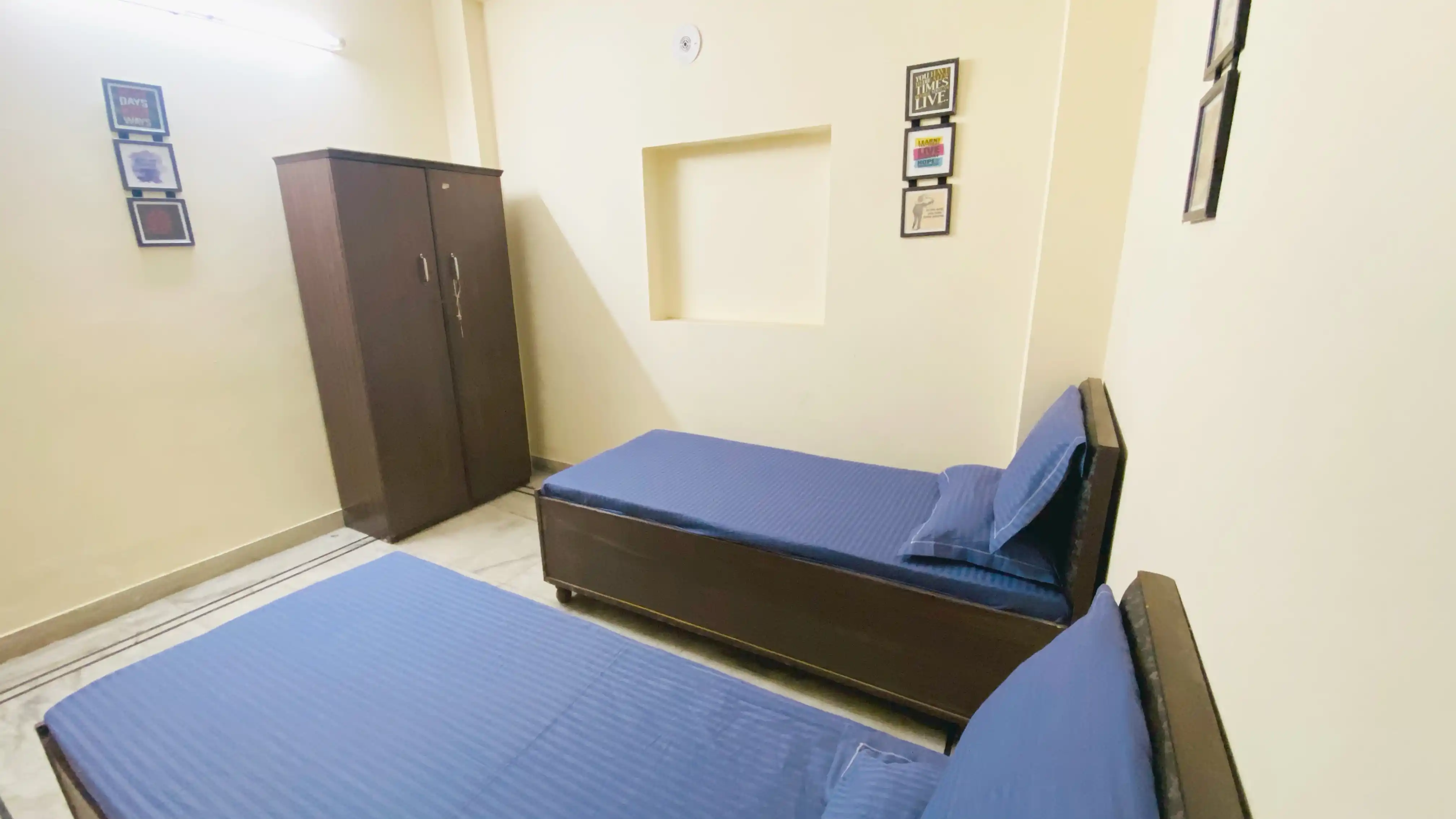 SBS Tharushi Photo 6 SBS Tharushi Photo 6