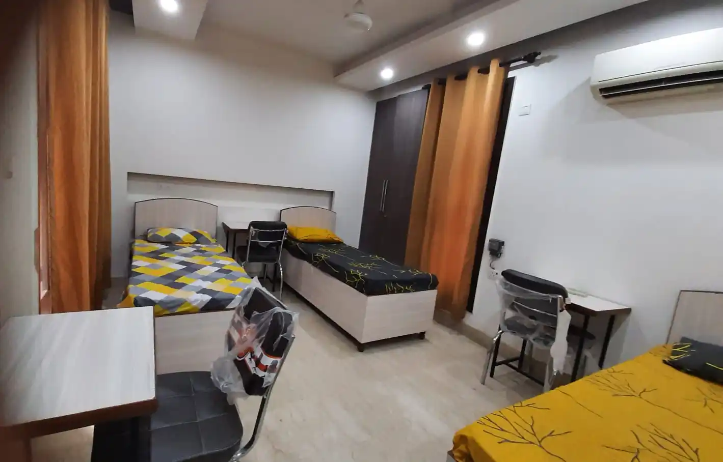 BMB- Titan House - Image 36