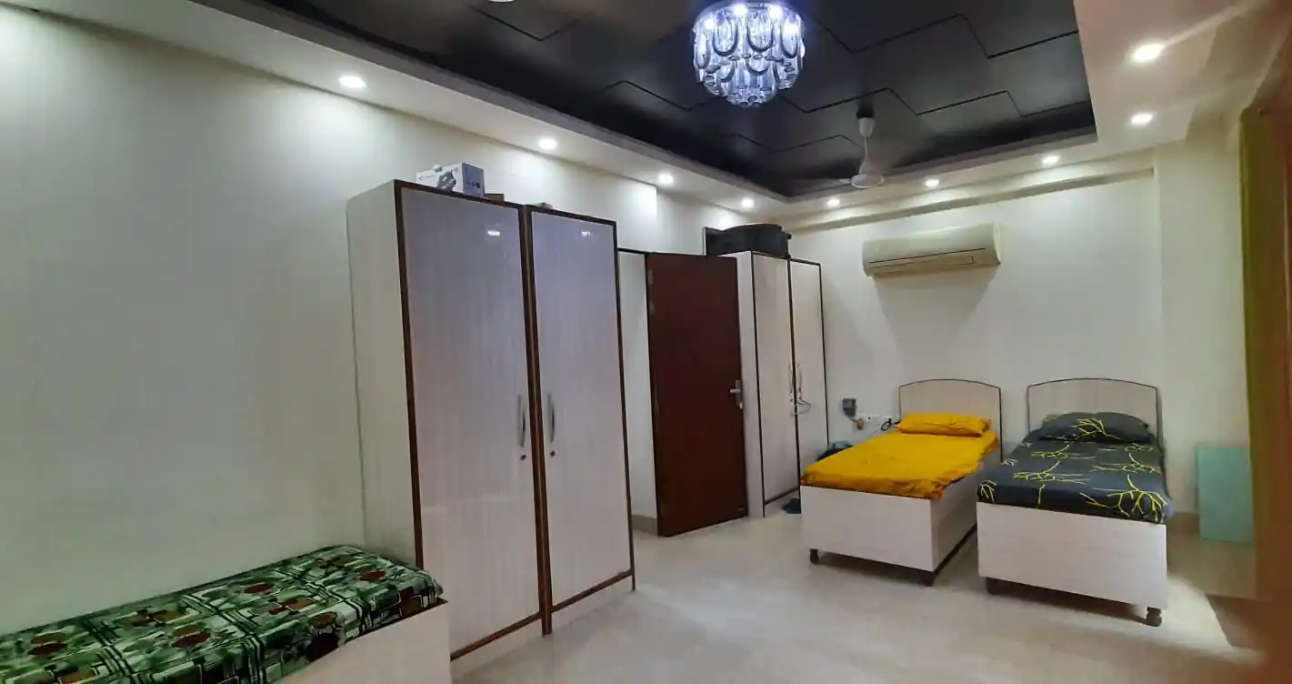 BMB- Titan House - Image 32
