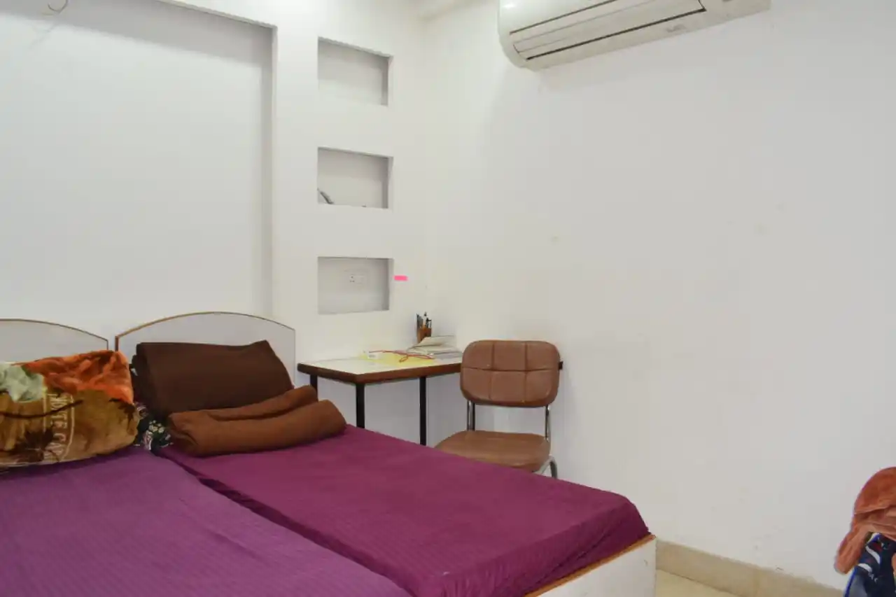 BMB- Titan House - Image 52