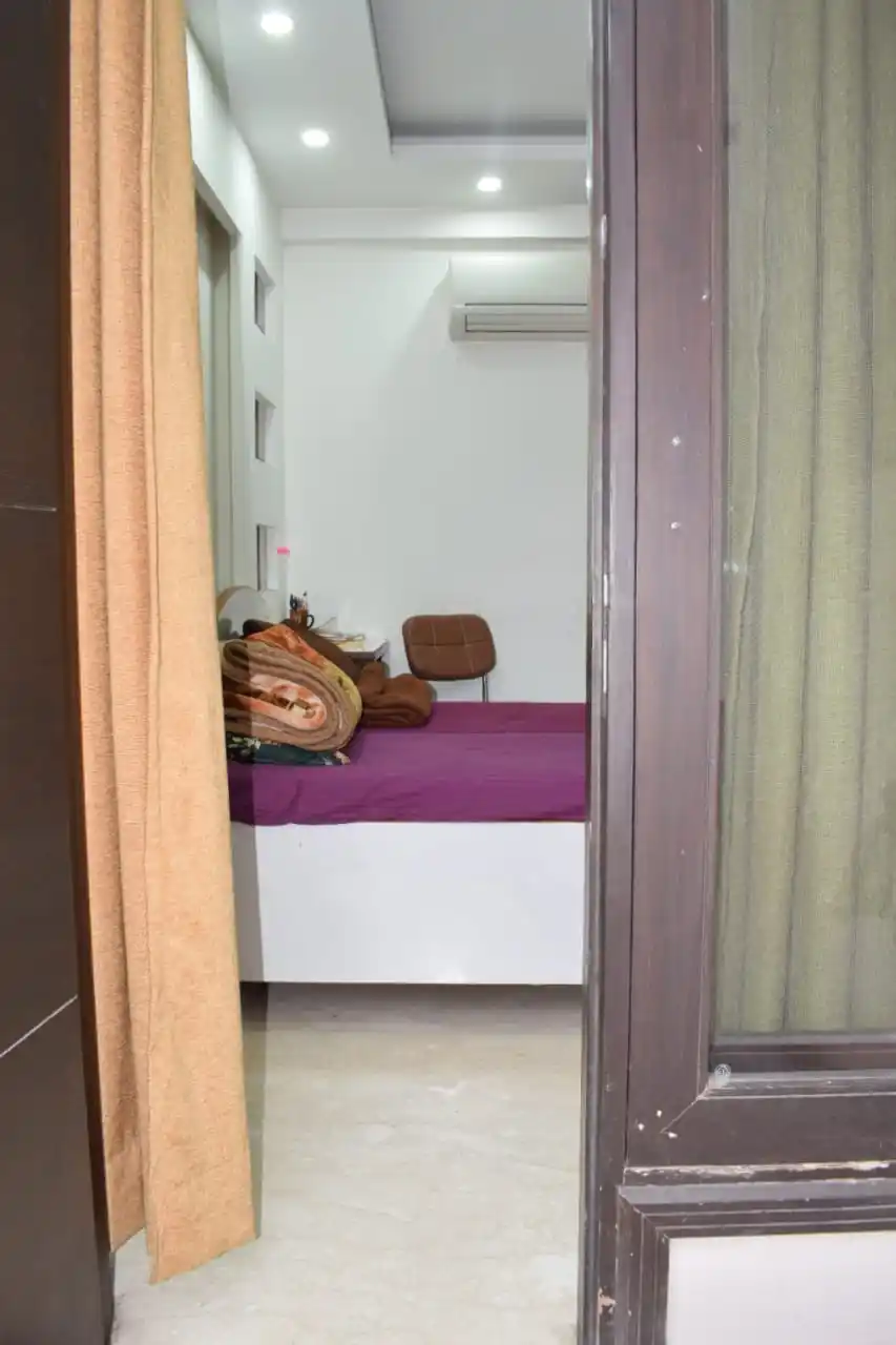 BMB- Titan House - Image 53