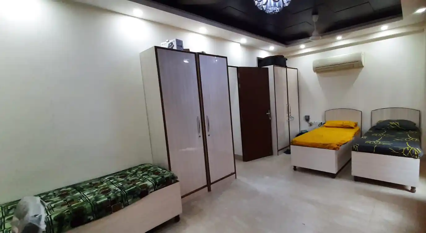 BMB- Titan House - Image 41