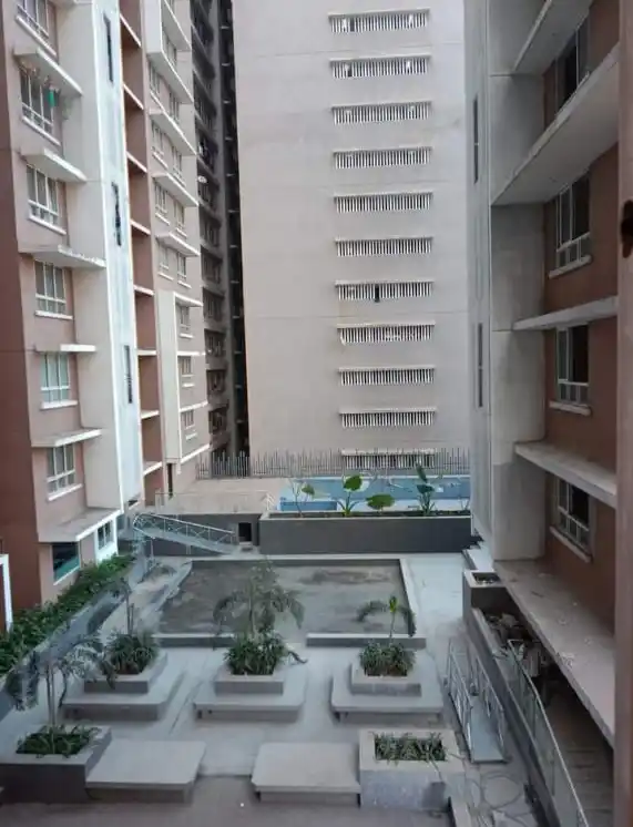 BLUMEN CHS/ VIKHROLI WEST  Photo 1