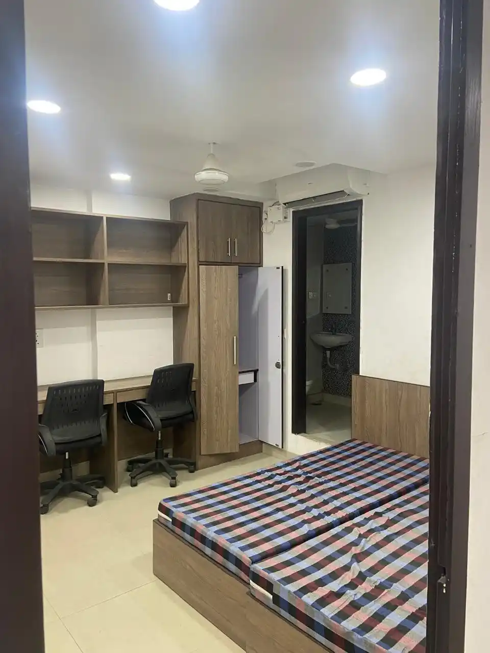VIDHI PG PATEL NAGAR - Image 8