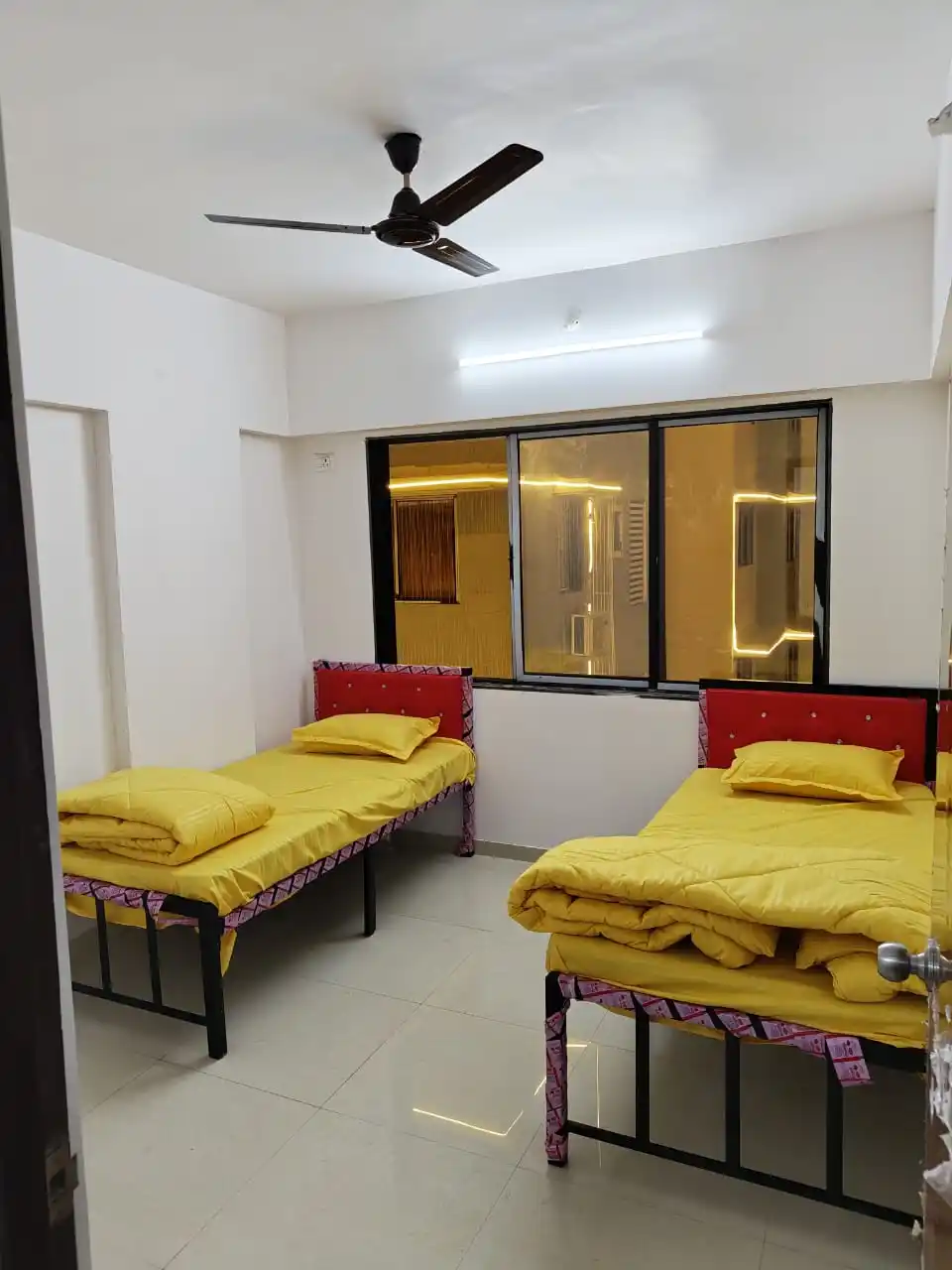 ZENDEN SPACE PG Mahada Goregaon (W) Photo 5