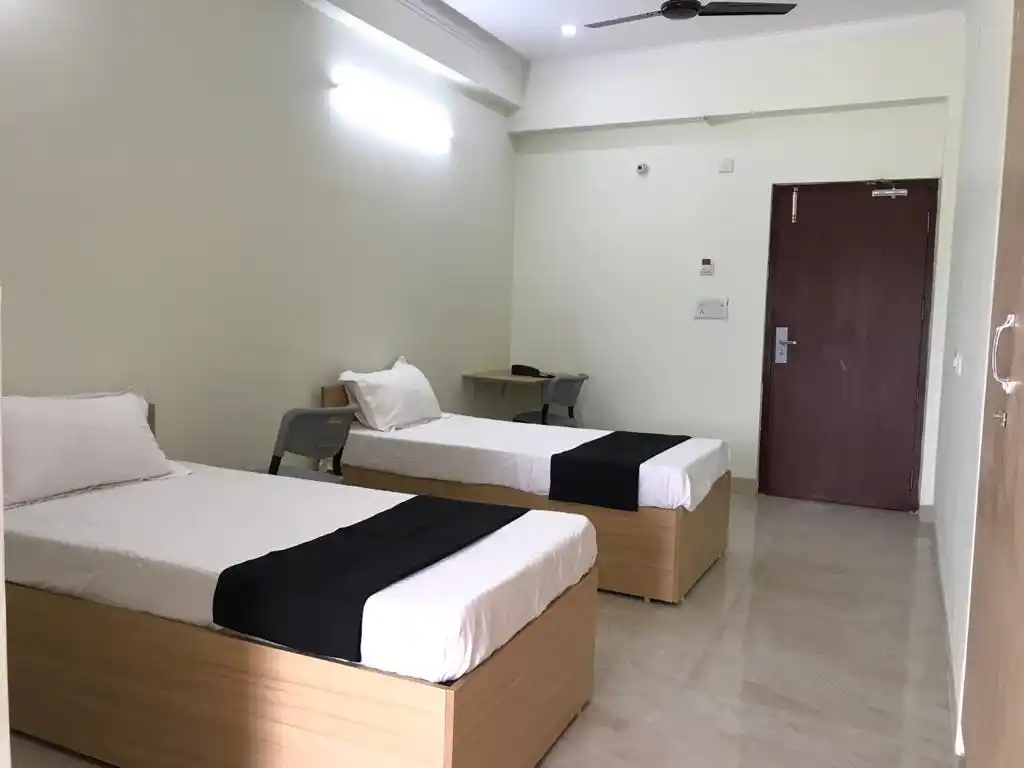 Magadh Inn C-6 Old Campus  - Image 9