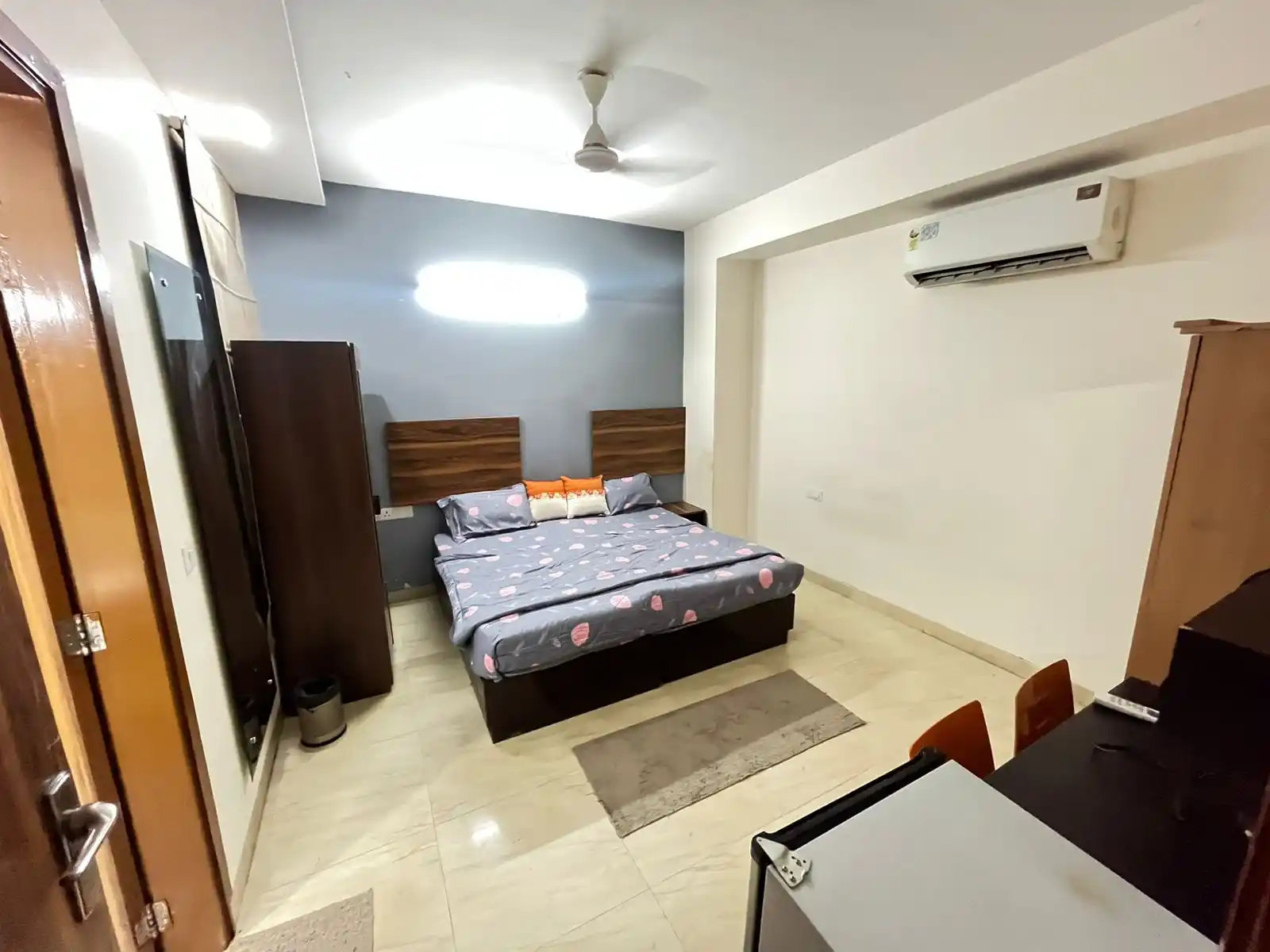 H.no-736 Sector -39 Photo 6