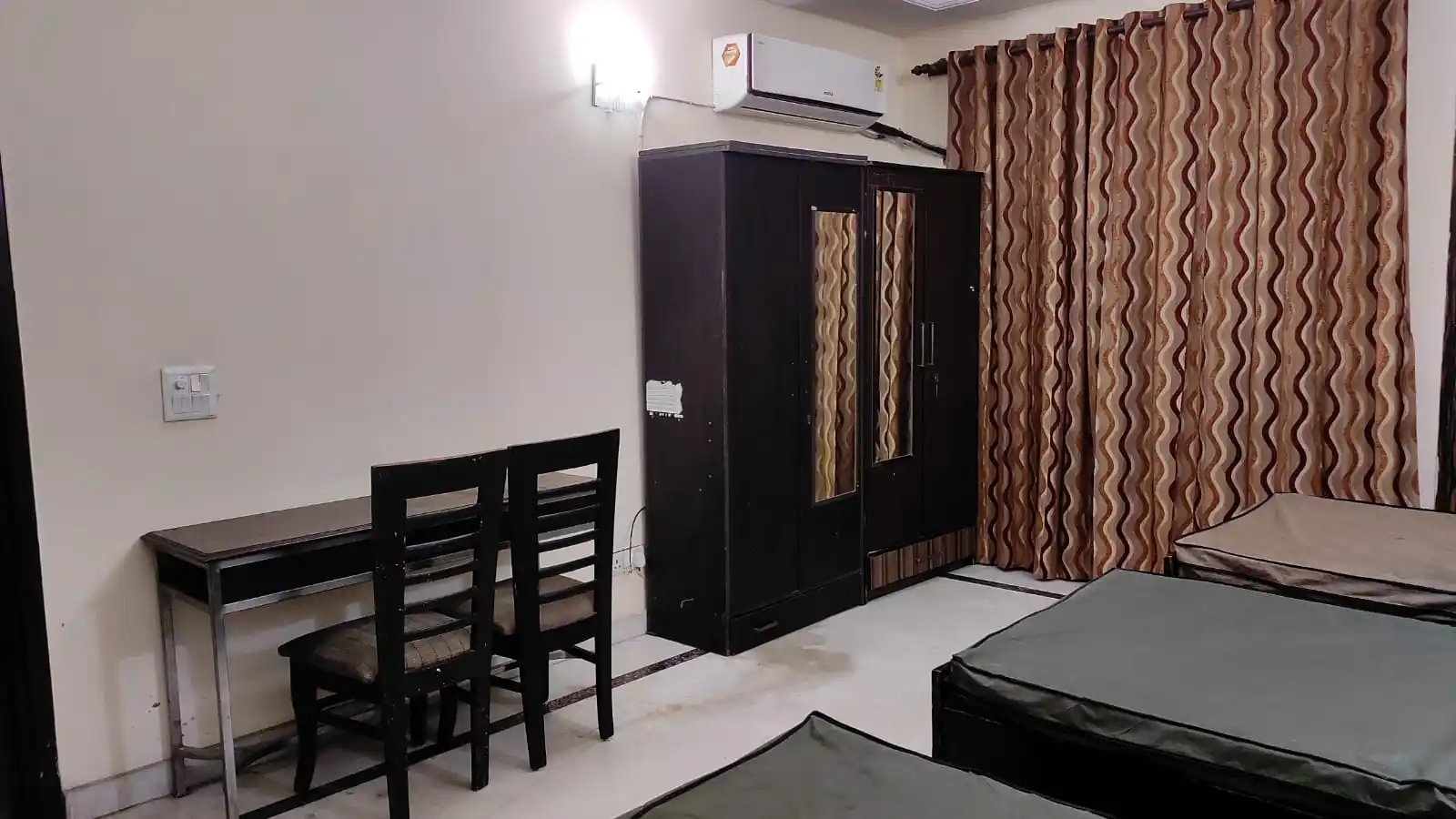 Vizima Poshtel Sector 44 Noida Photo 1 Vizima Poshtel Sector 44 Noida Photo 1