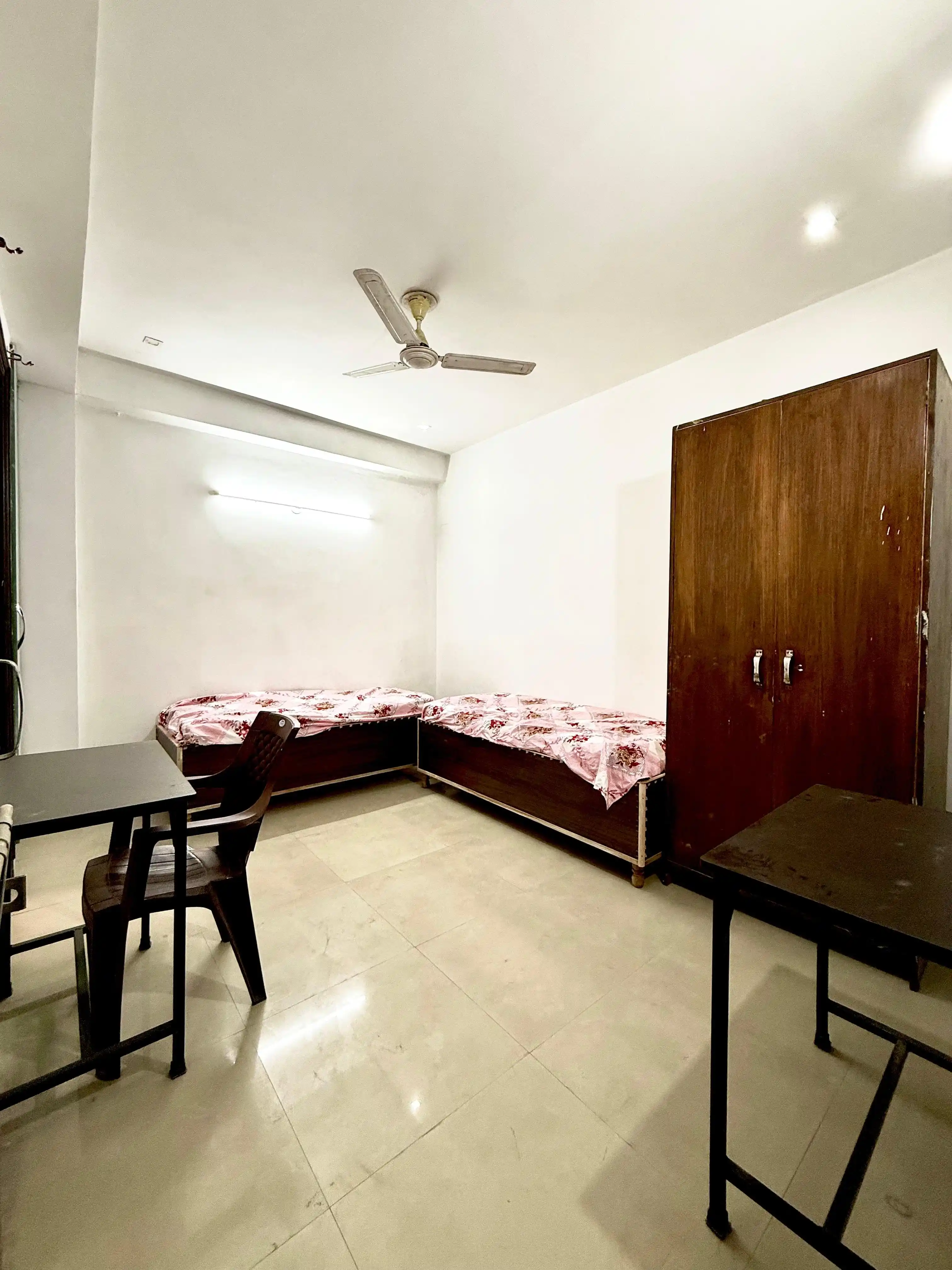 Livit Stays Platinum - Image 6