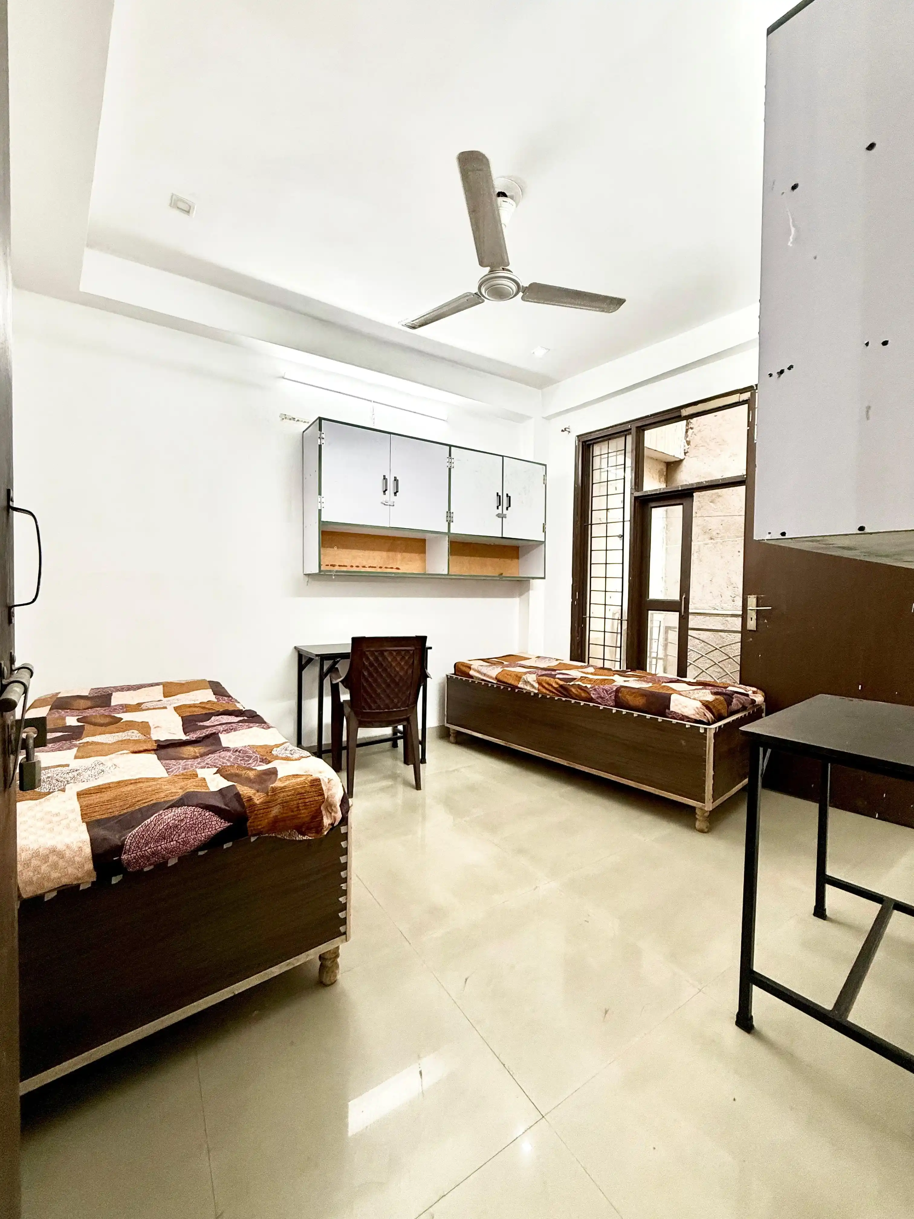 Livit Stays Platinum - Image 9