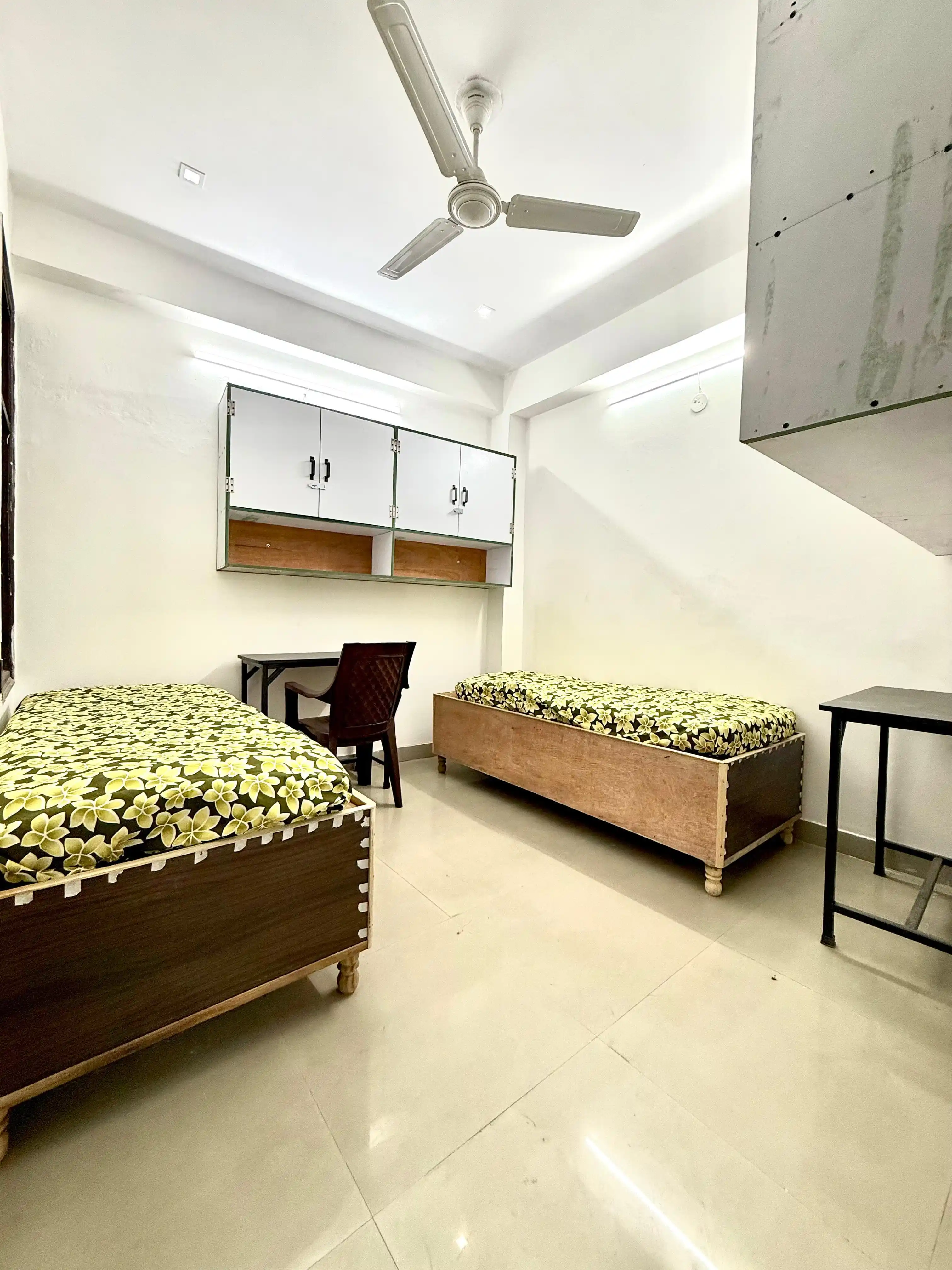 Livit Stays Platinum - Image 8