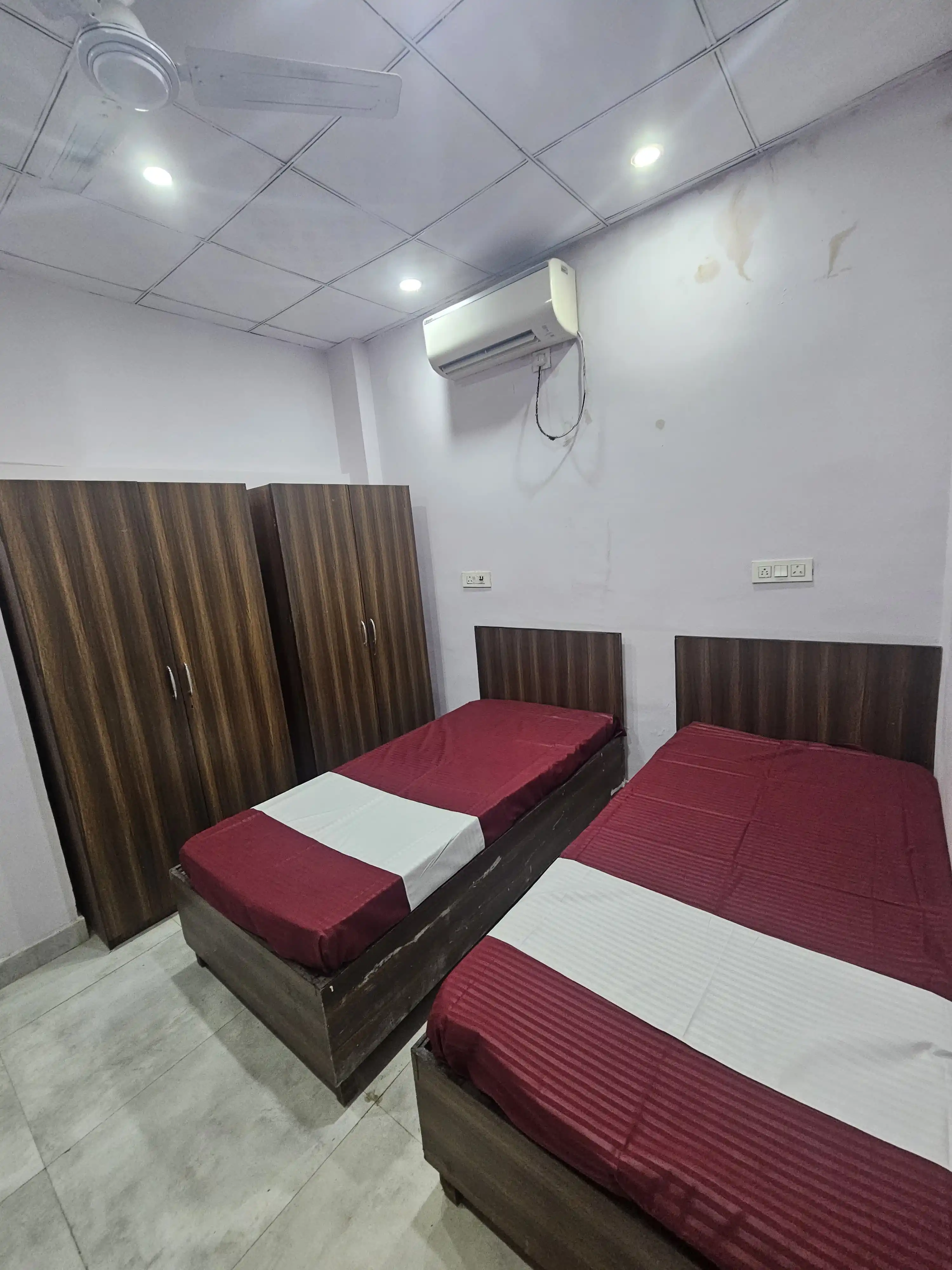 D147 KAMALA NAGAR  Photo 6