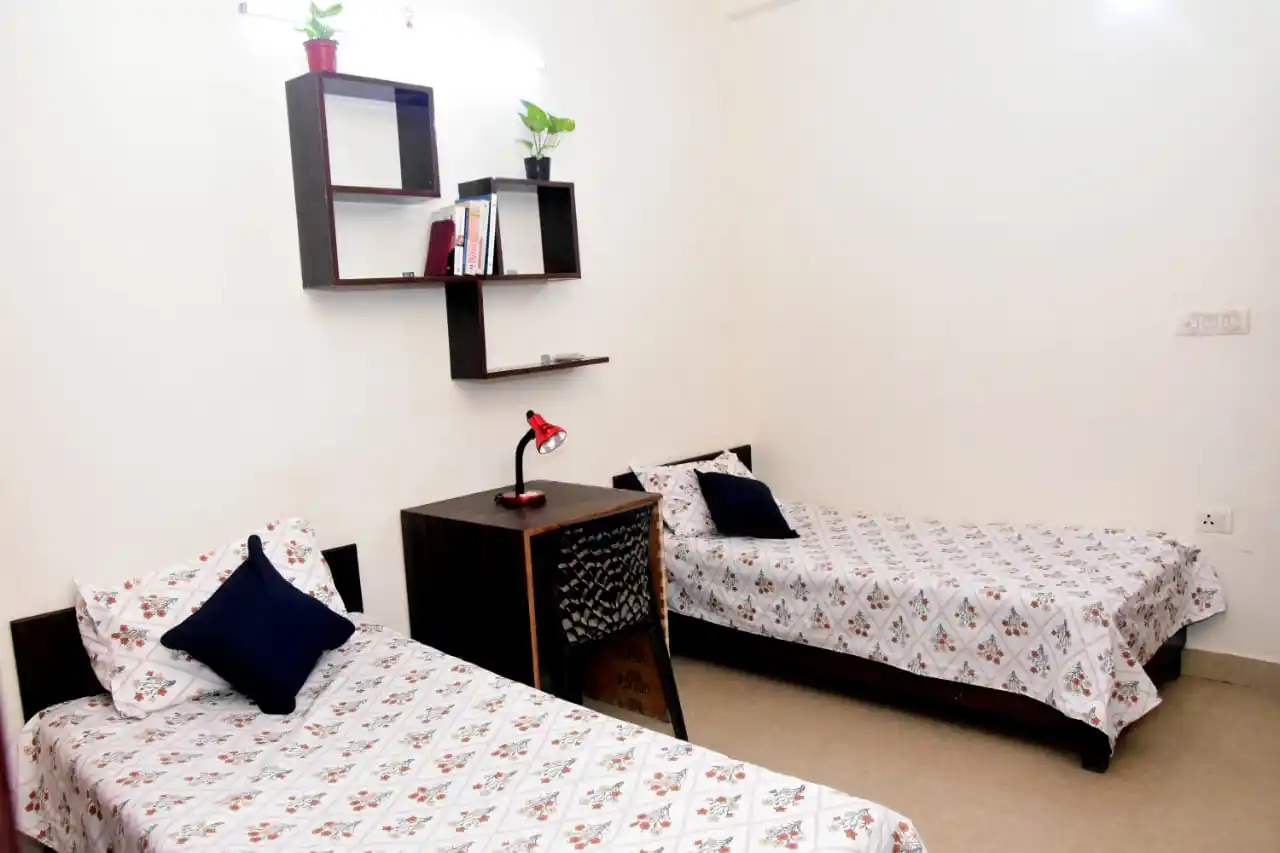 Xacthomes 1 Photo 2 Xacthomes 1 Photo 2