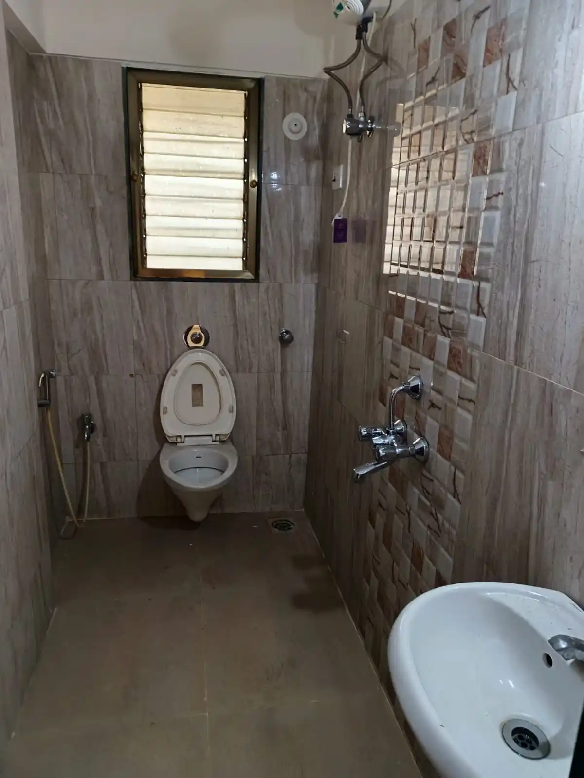 VARUN TOWER 903 Photo 5