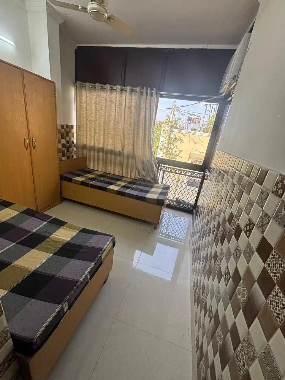 111 BY SANGAM LUXURY PG - Image 1