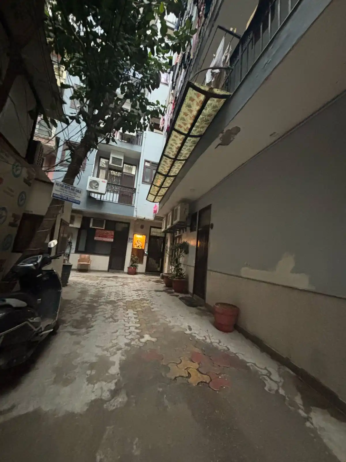 111 BY SANGAM LUXURY PG - Image 5