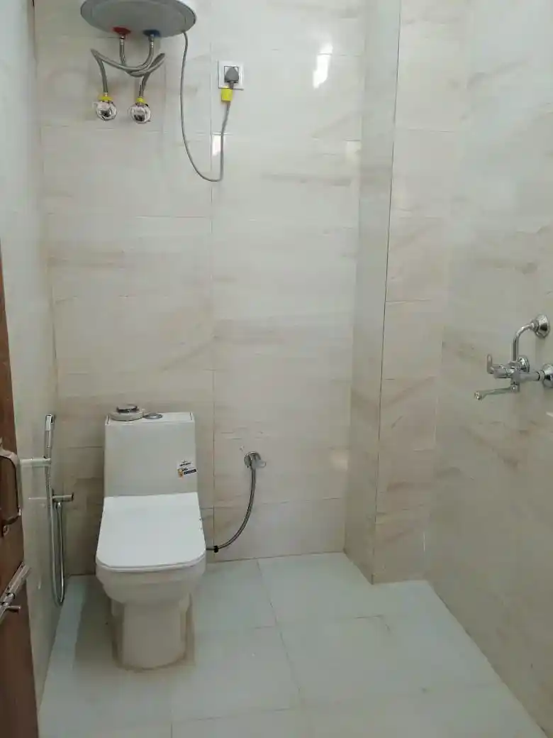 House No 14 - Image 17