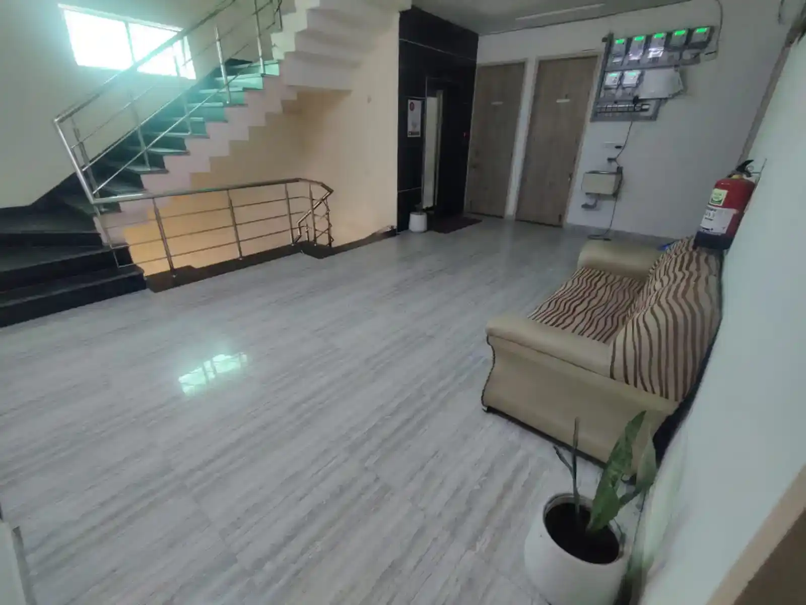 House No 14 - Image 35