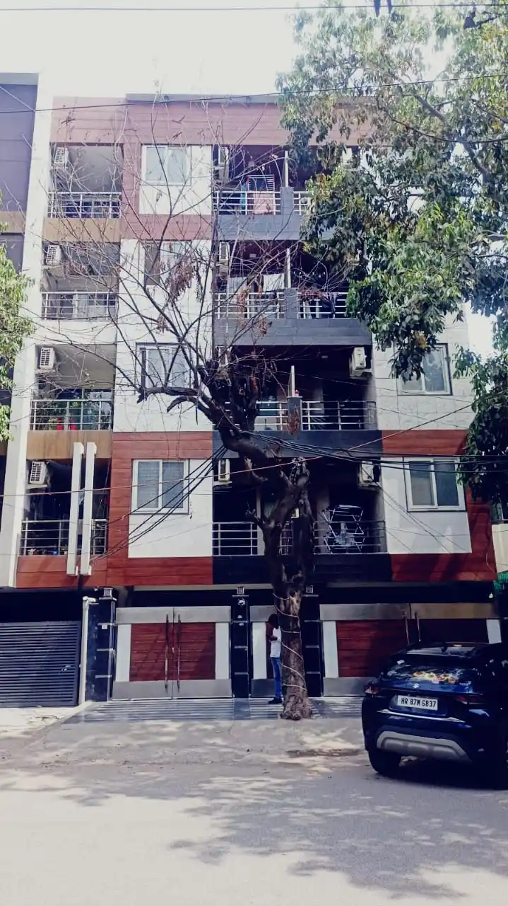 C-1554 Photo 1