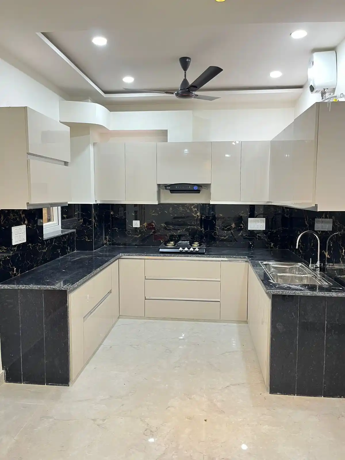 House No -47P Sec-51 Photo 2
