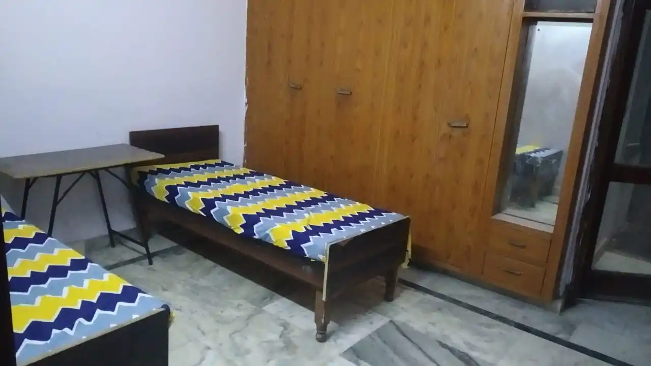 A33 Photo 2 A33 Photo 2